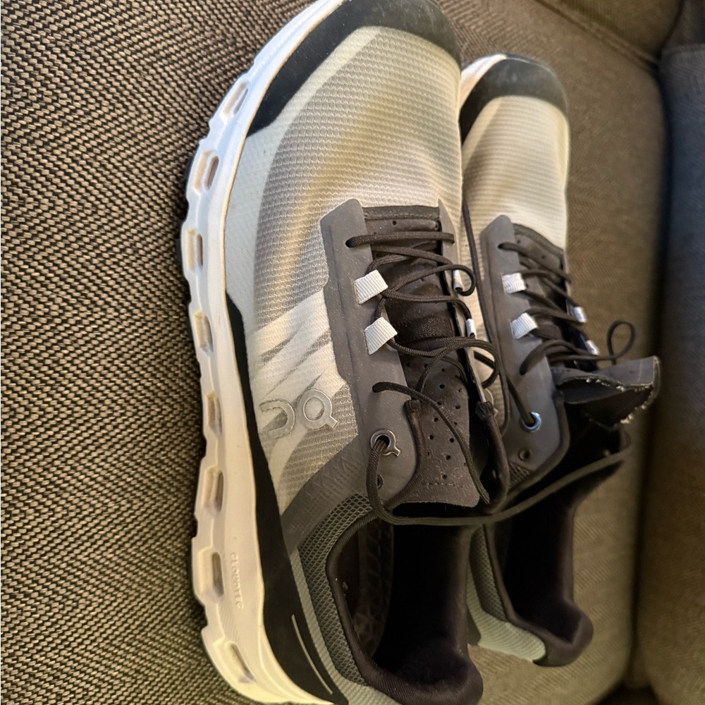 On Running Men's Black and White Athletic Shoes